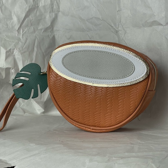 Preloved Bath and Body Works Coconut Cosmetic Pouch - Picture 1 of 10